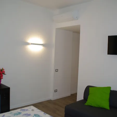 Travel House Gæstehus 4*