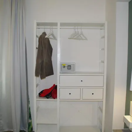 Travel House 4*